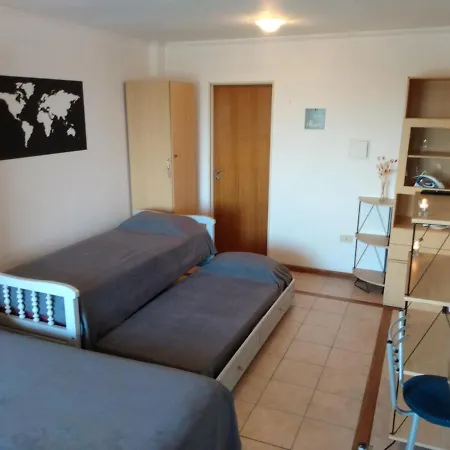 Excelente Departamento, A Metros Del Shopping Paso Del Parana, Vista Al Rio Parana, Cochera Techada Privada - Silencio - Ideal Para Descansar - Barrio Residencial Exterior photo